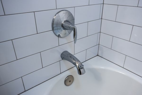 Cost of Tub Spout Replacement in Toledo