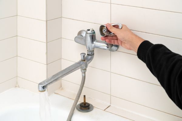 Cost of Shower Handle Repair in Toledo