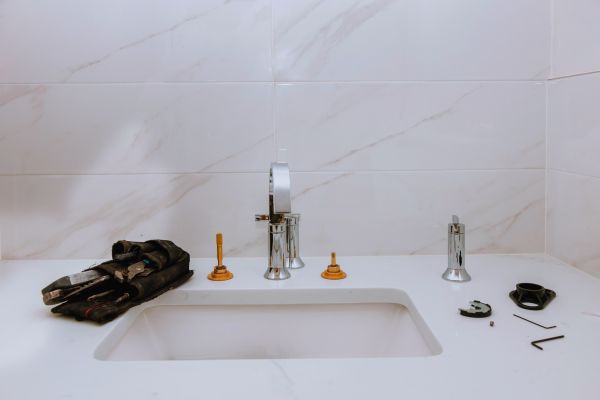 Cost of Porcelain Sink Installation in Toledo