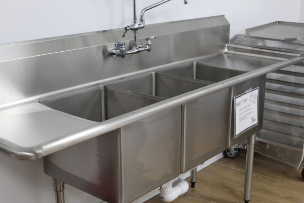 Cost of Utility Sink Installation in Toledo