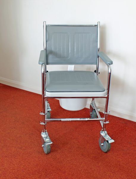Cost of Commode Replacement in Toledo